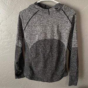 Fabletics Avaline Seamless Long-Sleeve Hoodie